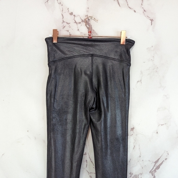 Spanx Leggings Womens Small Faux Vegan Leather 2437 Black High Rise Crop Ankle - Picture 7 of 13